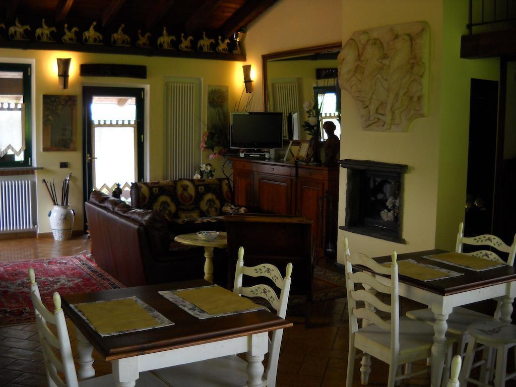 Villa Agriturismo Maiocchi Borgarello Exterior foto