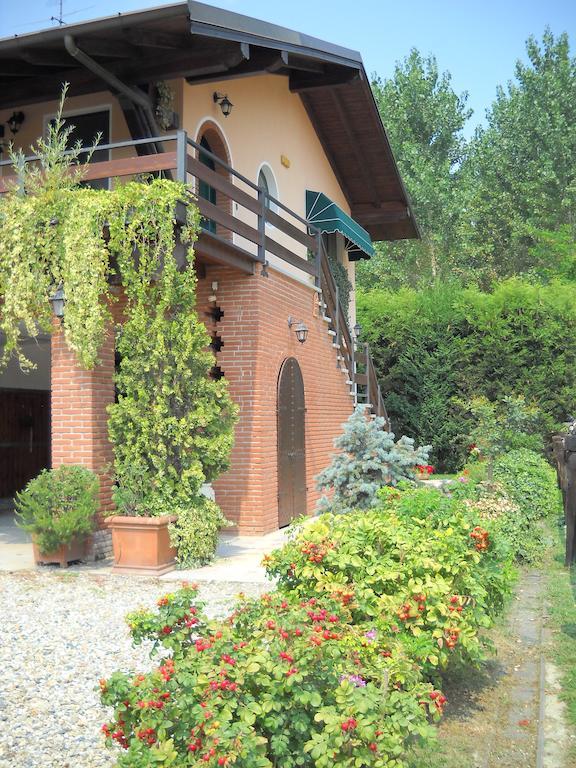 Villa Agriturismo Maiocchi Borgarello Exterior foto