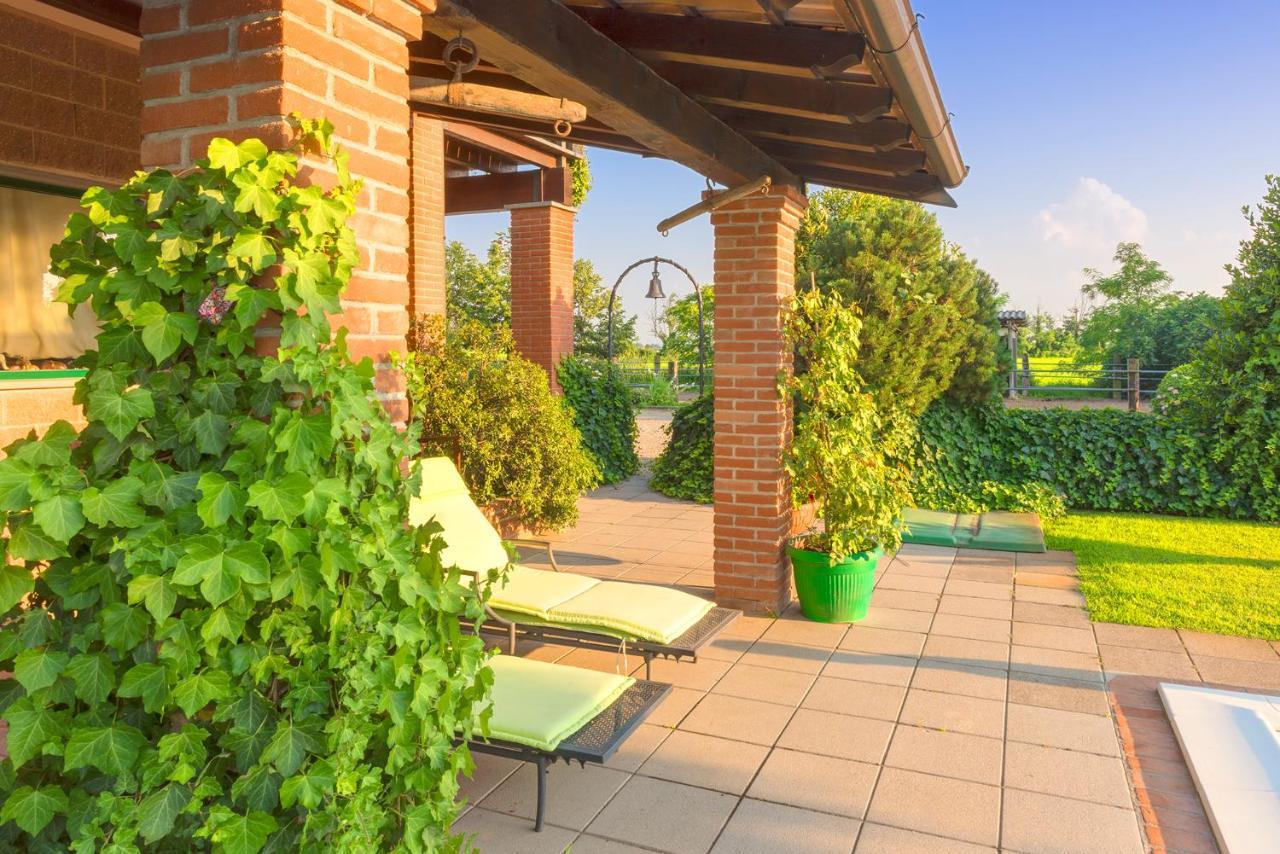 Villa Agriturismo Maiocchi Borgarello Exterior foto